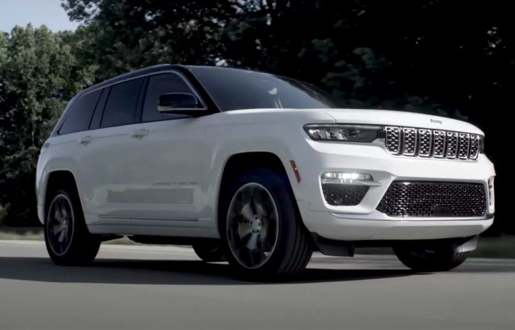 jeep-brand-reveals-first-images-of-all-new-electrified-2022-jeep-grand